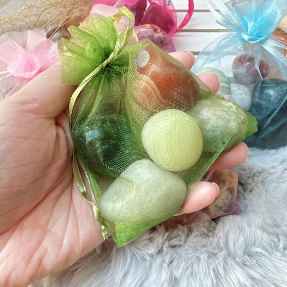 1/2 lb Discounted Imperfect Misfit Crystal Tumbles Bag - Picture 4 of 5
